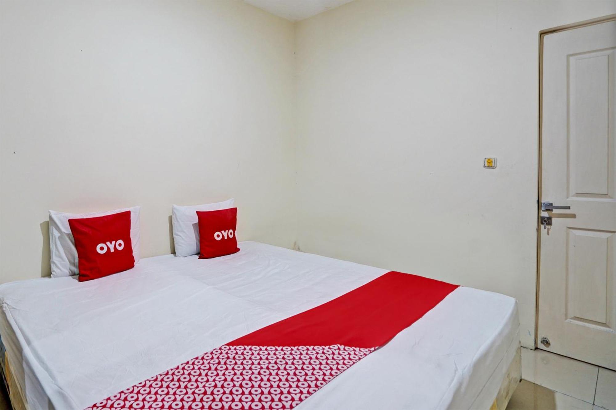 Oyo 93112 Garden Homestay 3 Merlion Surabaya Eksteriør billede