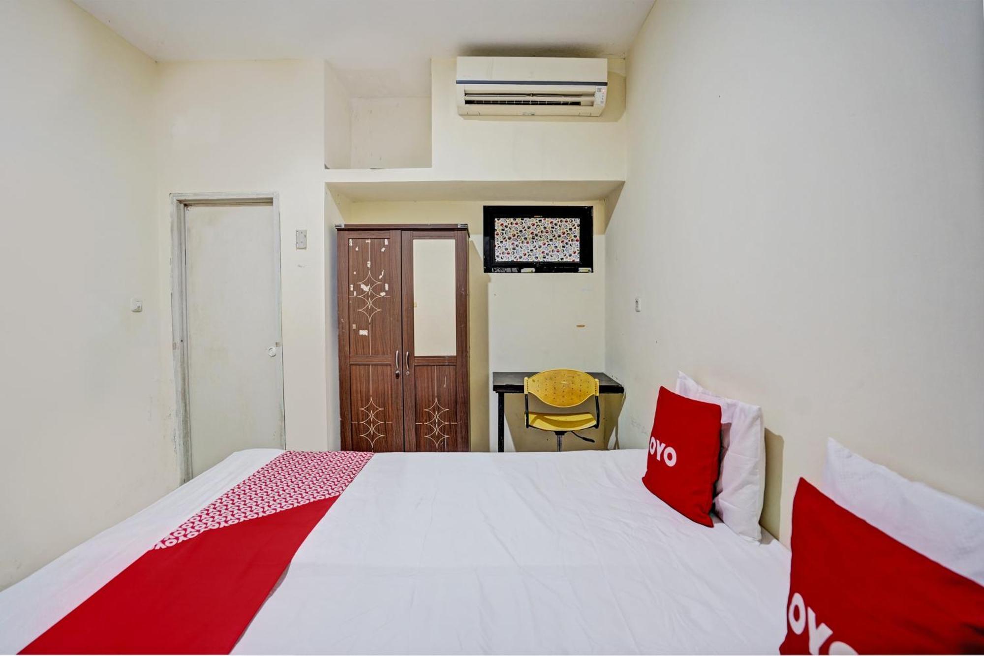Oyo 93112 Garden Homestay 3 Merlion Surabaya Eksteriør billede