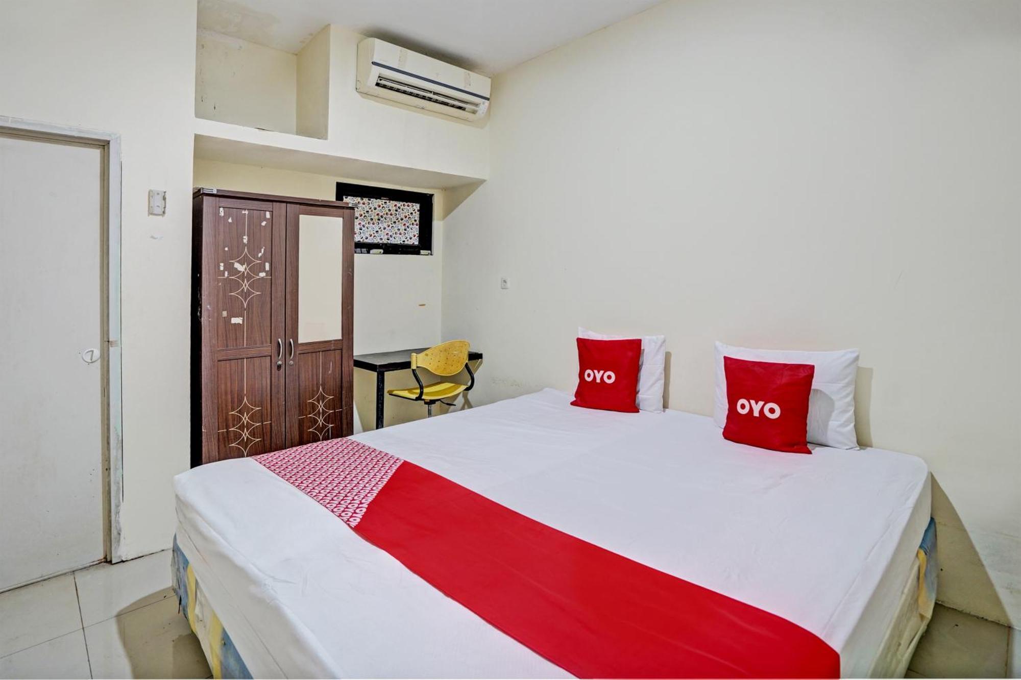 Oyo 93112 Garden Homestay 3 Merlion Surabaya Eksteriør billede