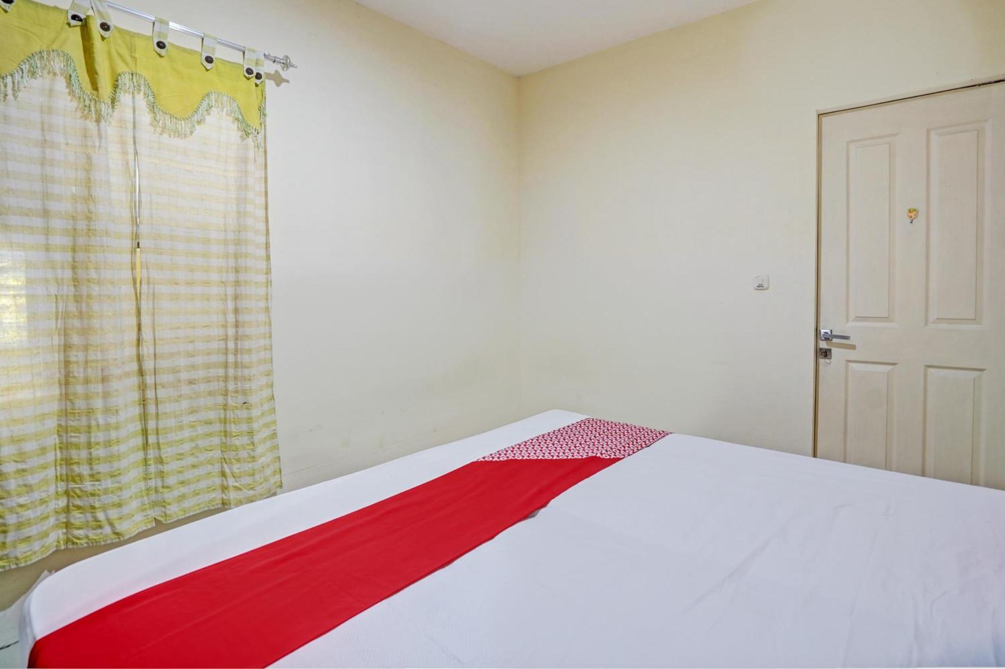 Oyo 93112 Garden Homestay 3 Merlion Surabaya Eksteriør billede